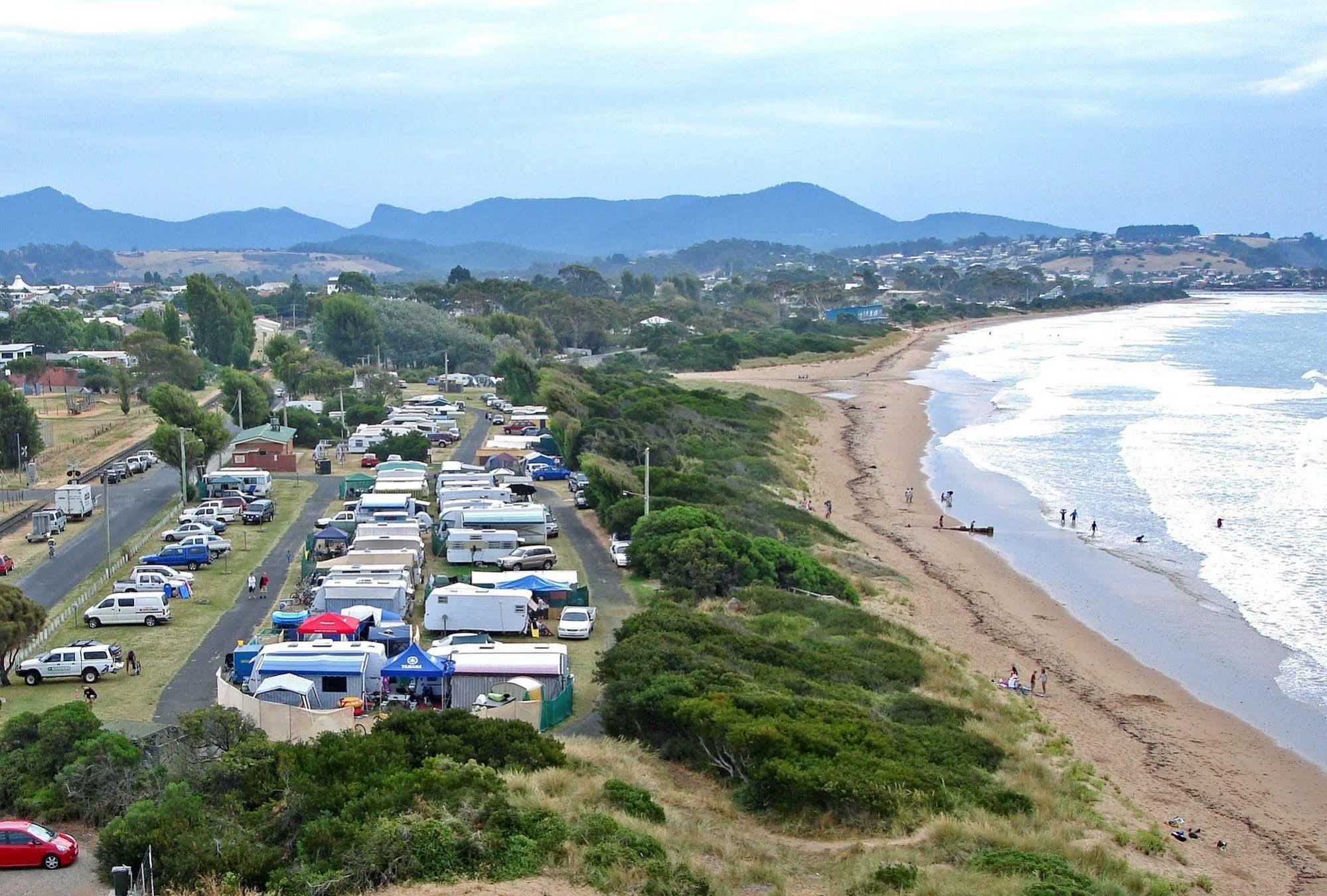 Big4 Tassie Getaway Park Ulverstone Buitenkant foto