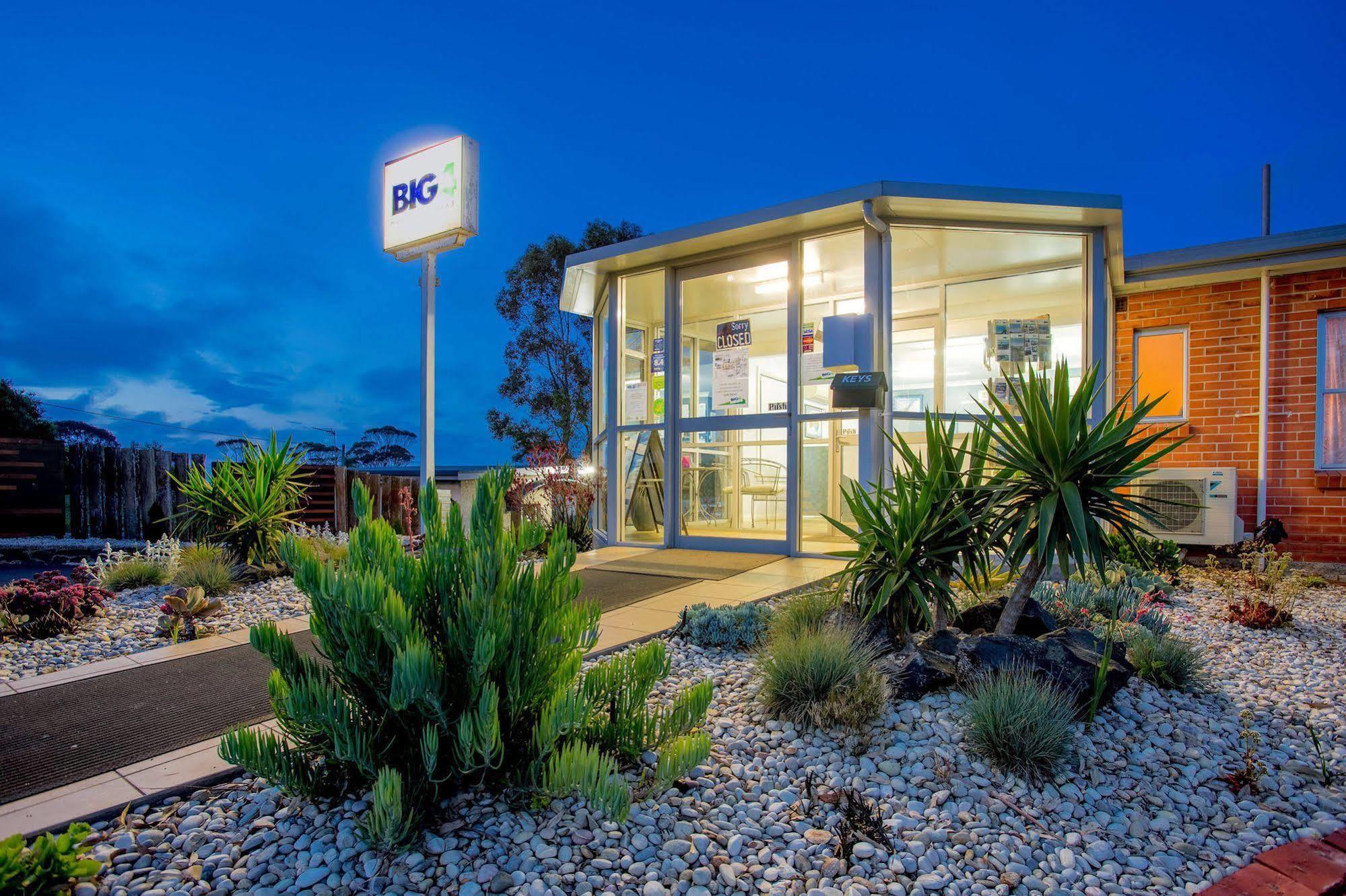 Big4 Tassie Getaway Park Ulverstone Buitenkant foto